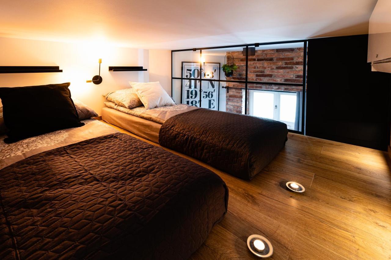 Large 75 M2 Apartment For 6 Guests Next To Wawel Castle Kraków Exteriör bild