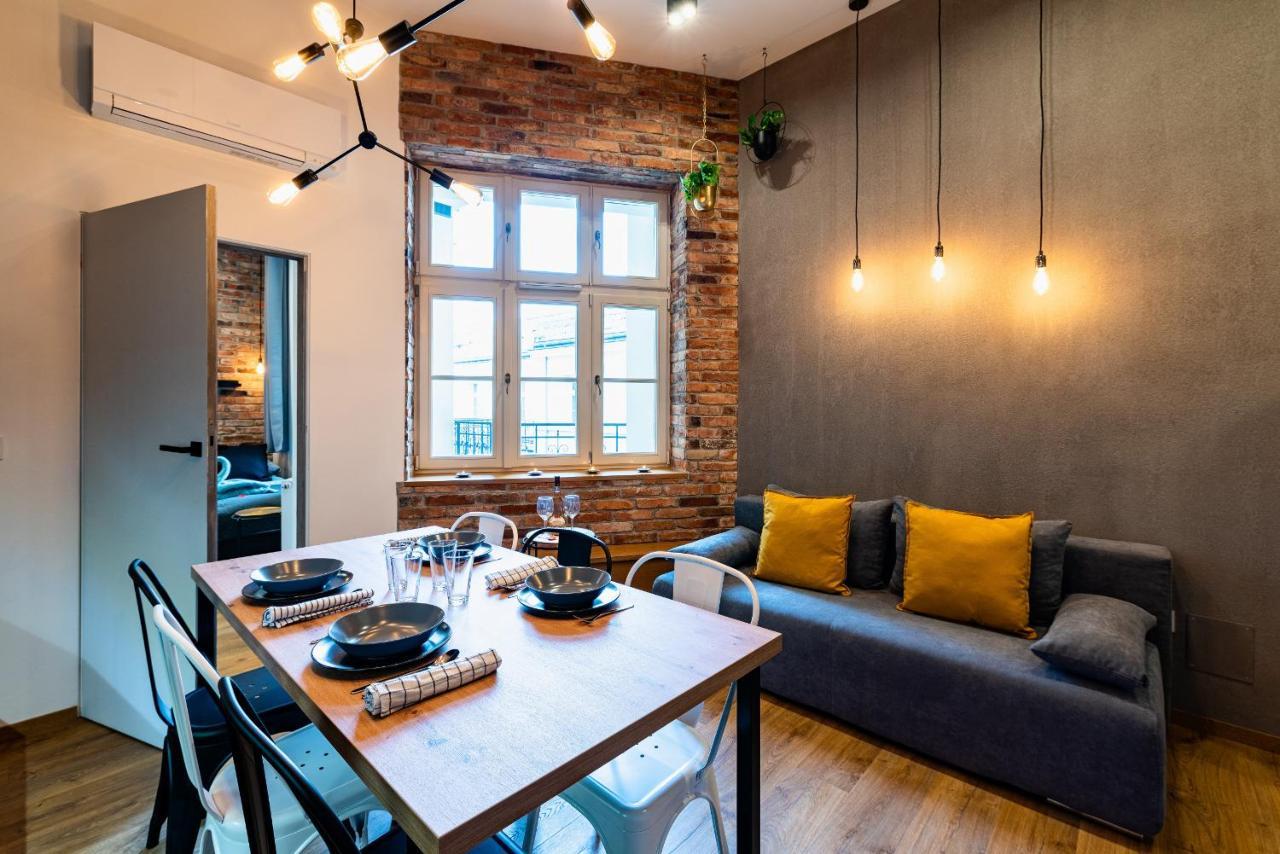 Large 75 M2 Apartment For 6 Guests Next To Wawel Castle Kraków Exteriör bild