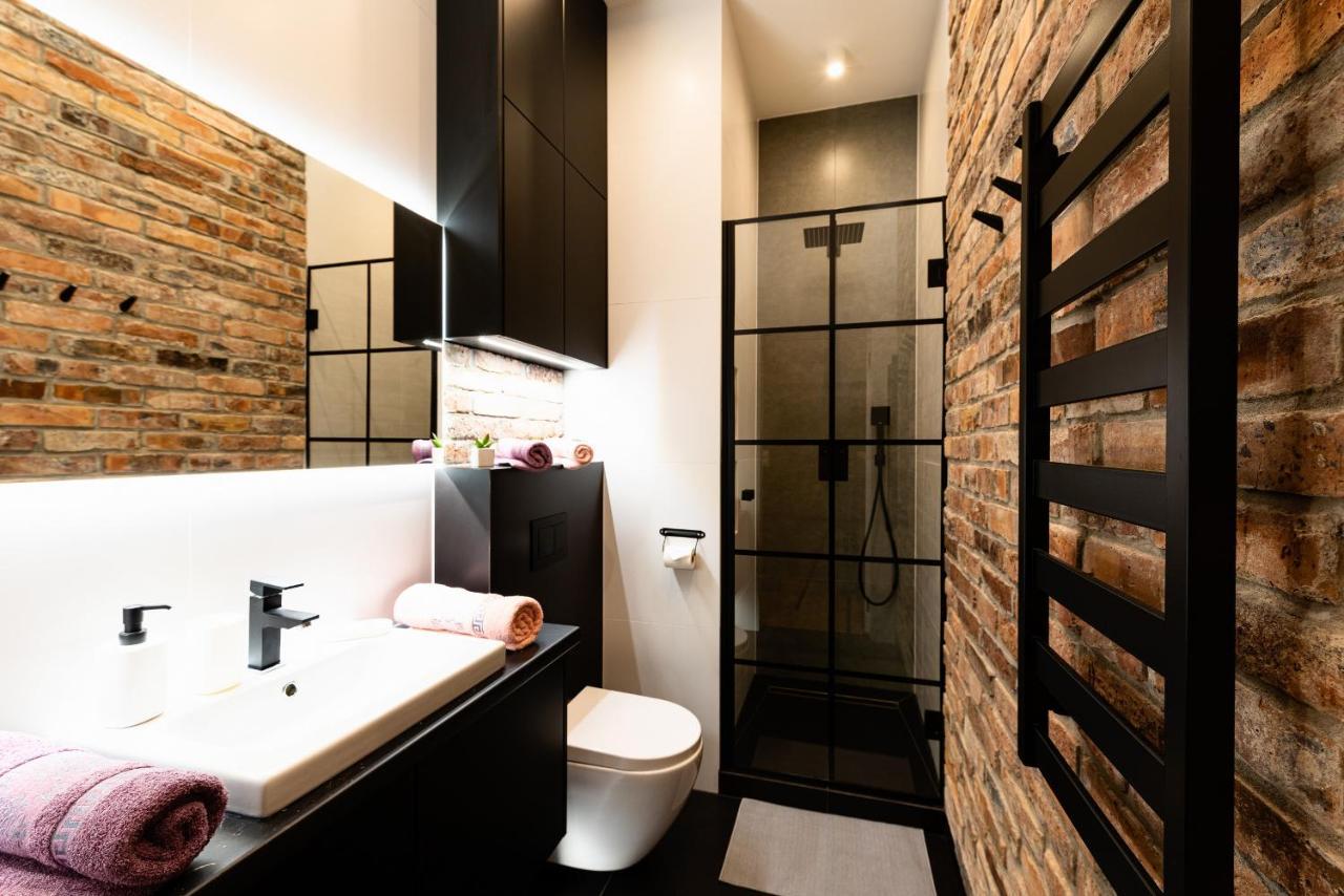 Large 75 M2 Apartment For 6 Guests Next To Wawel Castle Kraków Exteriör bild