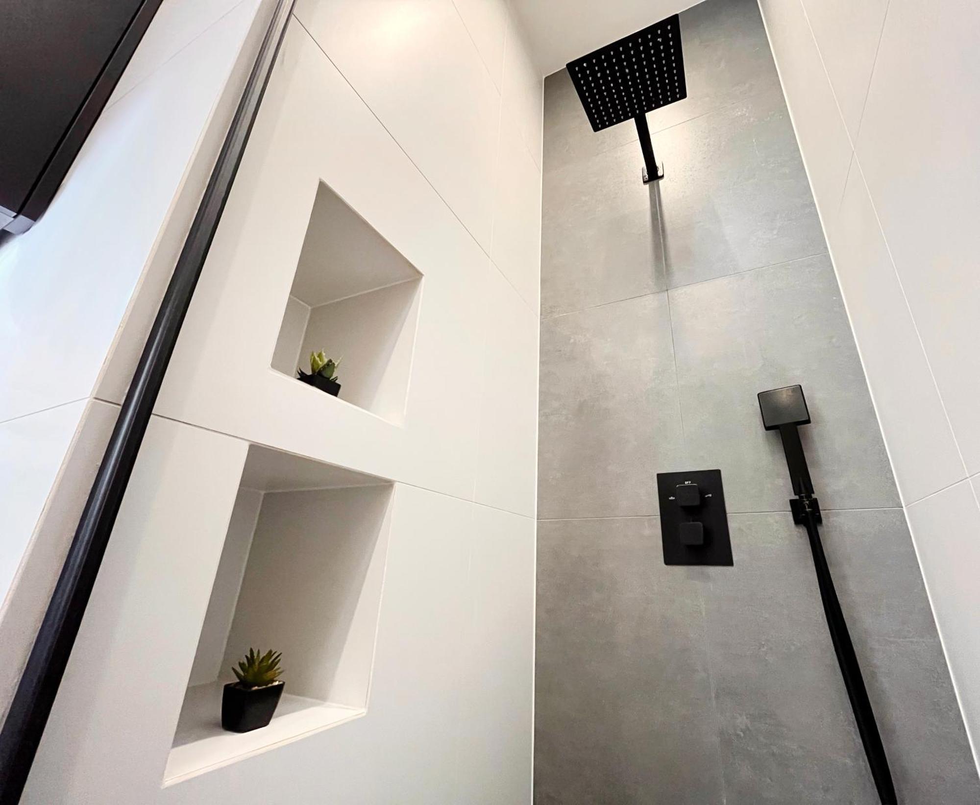 Large 75 M2 Apartment For 6 Guests Next To Wawel Castle Kraków Exteriör bild