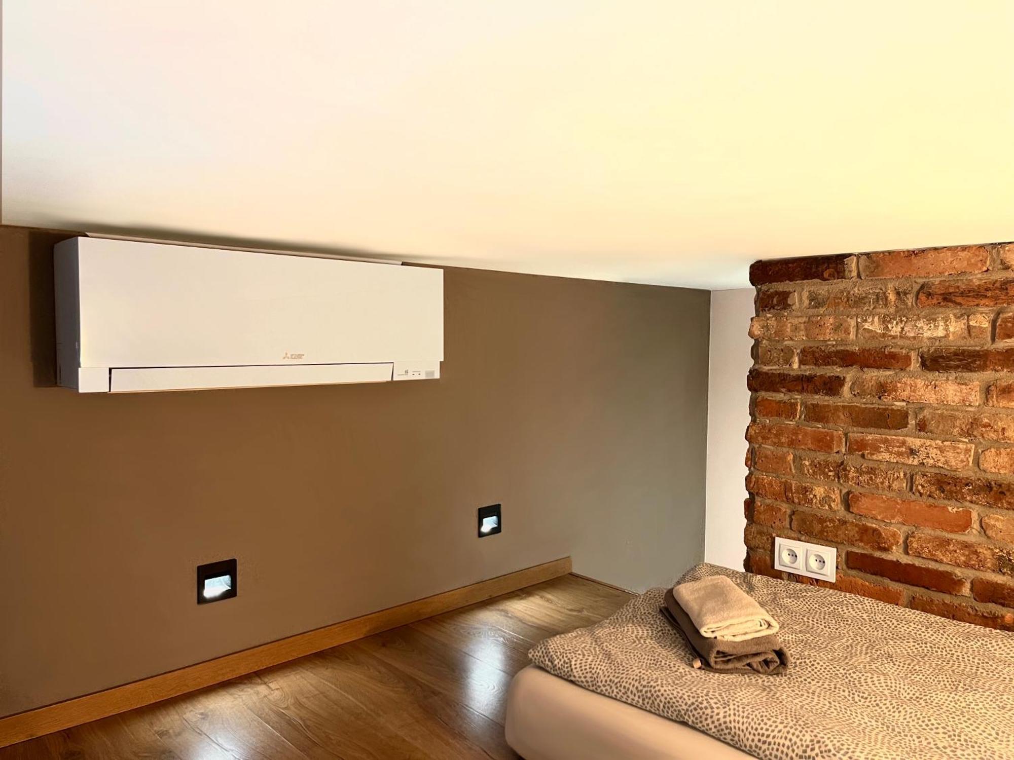 Large 75 M2 Apartment For 6 Guests Next To Wawel Castle Kraków Exteriör bild